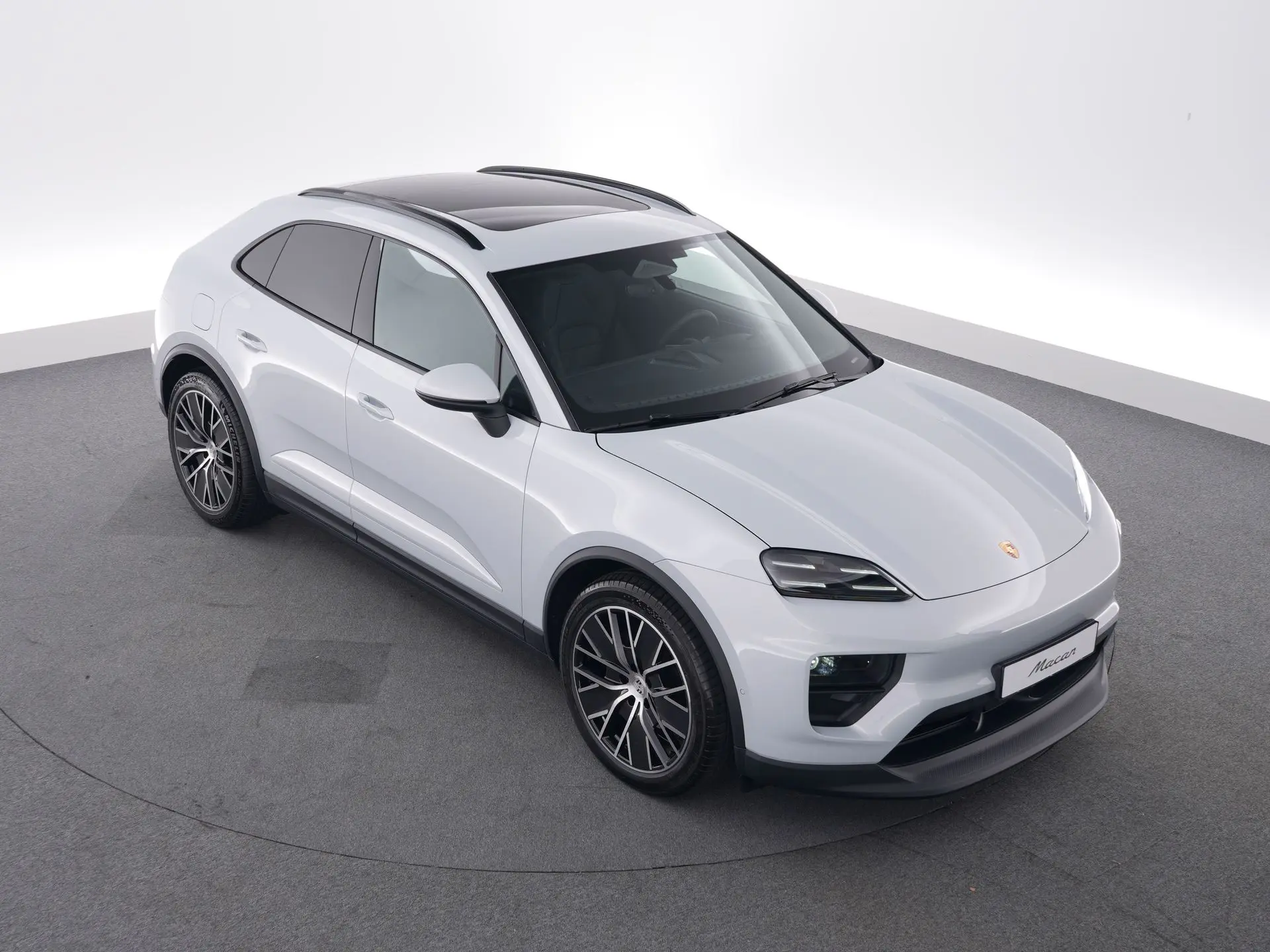 Macan 4