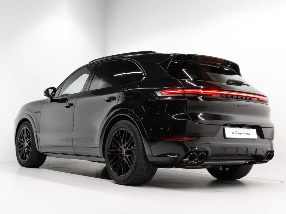Porsche Cayenne S E-Hybrid Black Edition