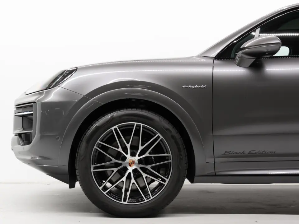 Cayenne E-Hybrid Black Edition