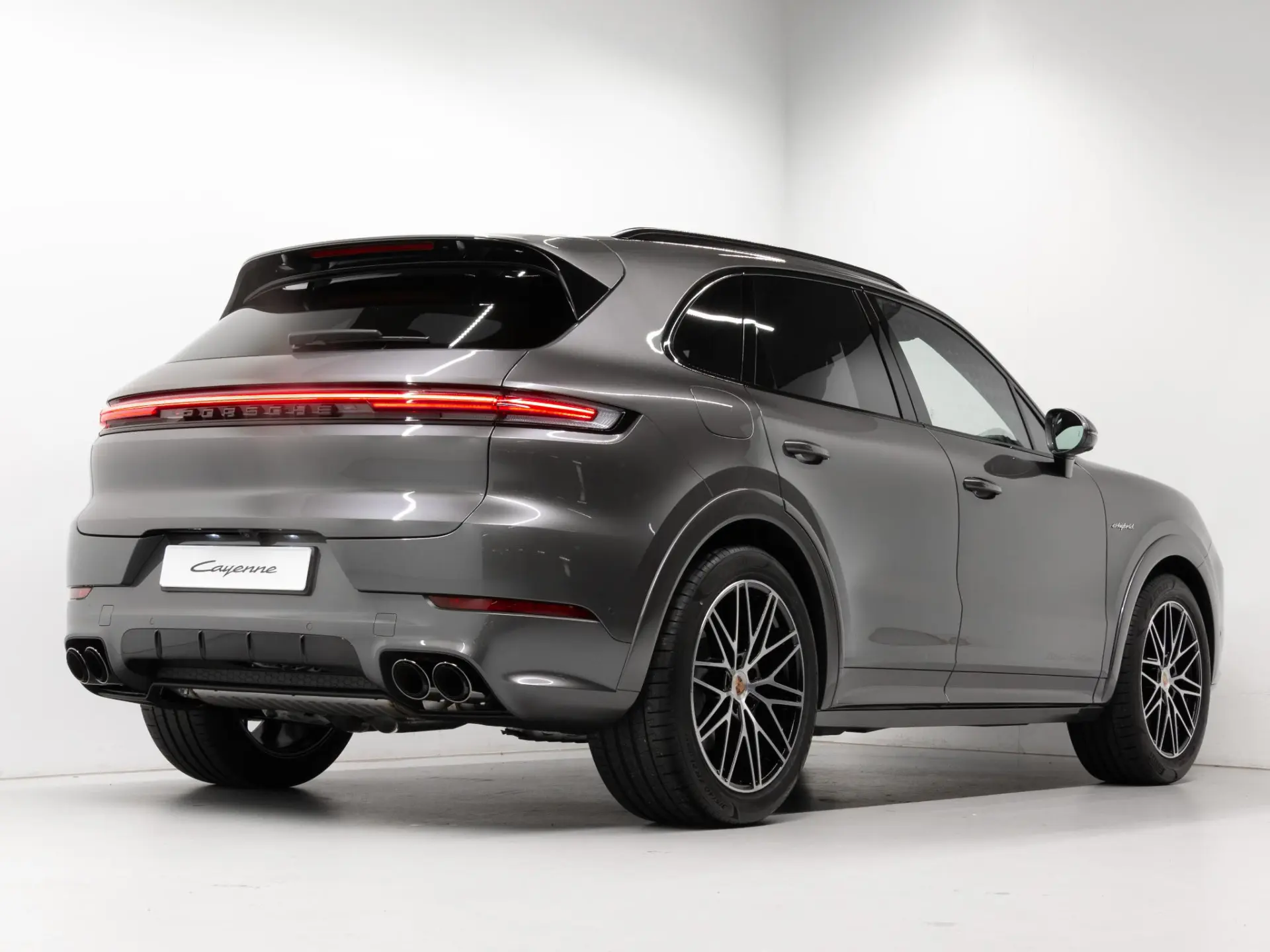 Cayenne E-Hybrid Black Edition