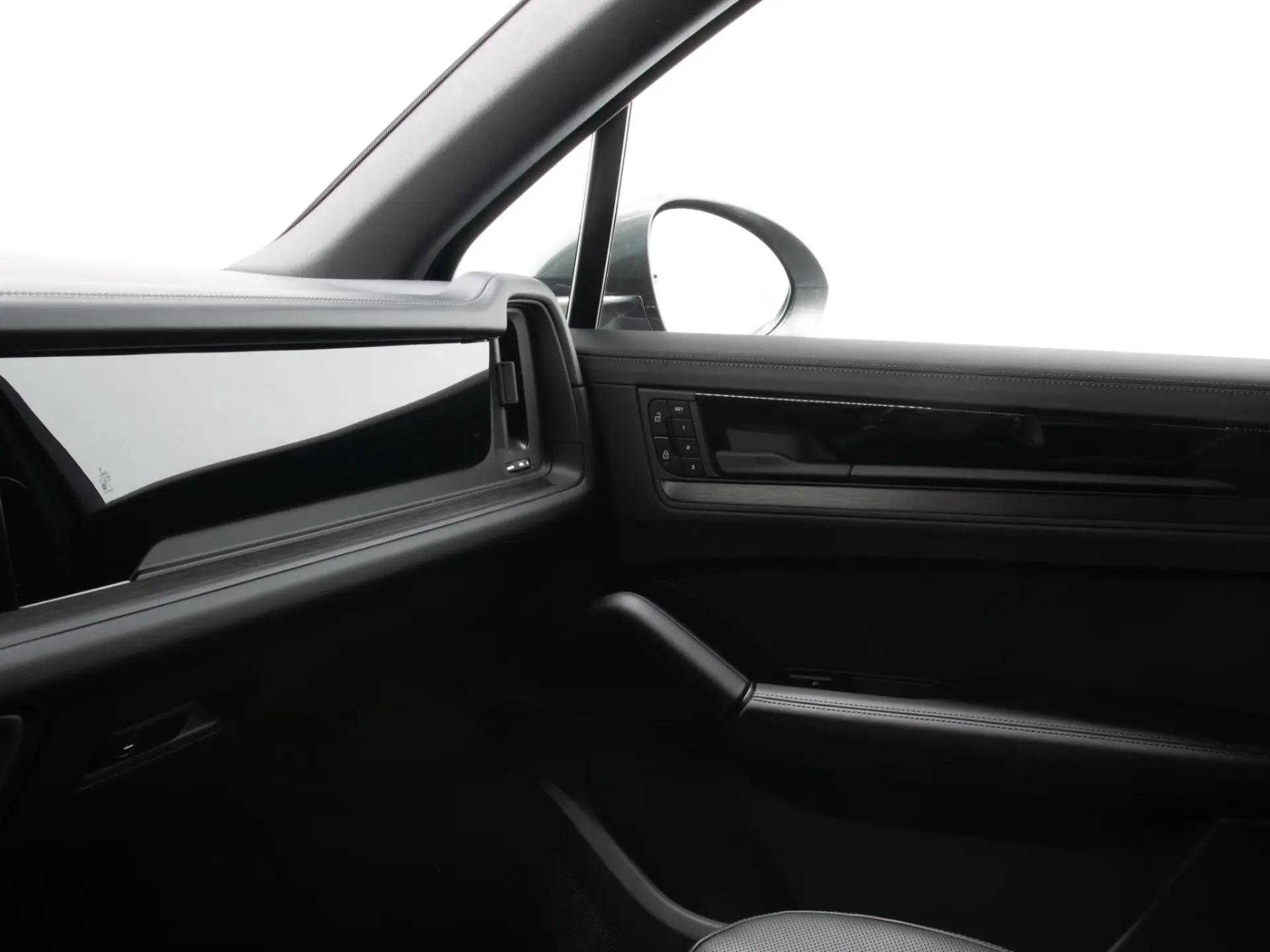 Cayenne E-Hybrid Black Edition