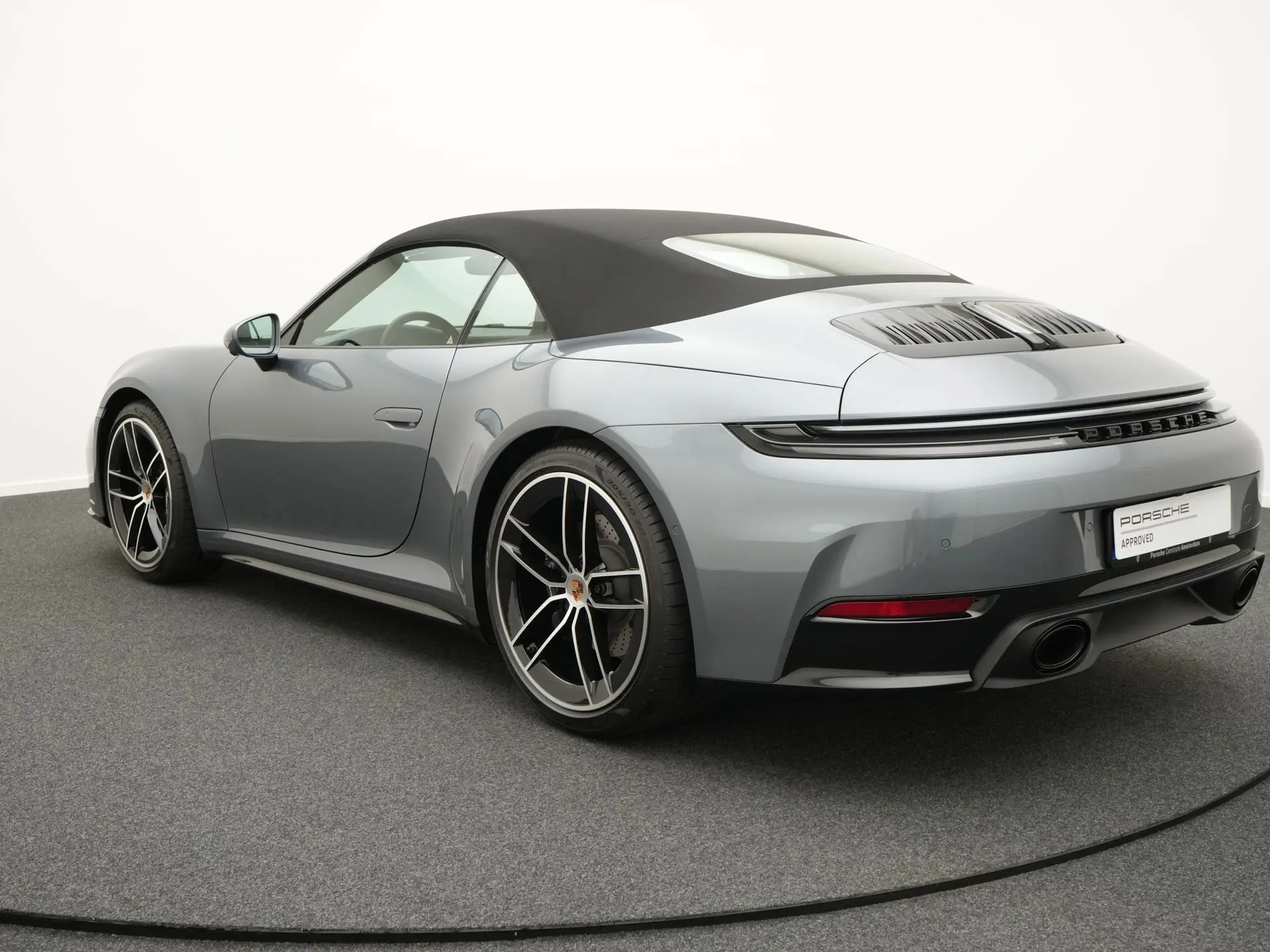 911 Carrera Cabriolet MJ2025