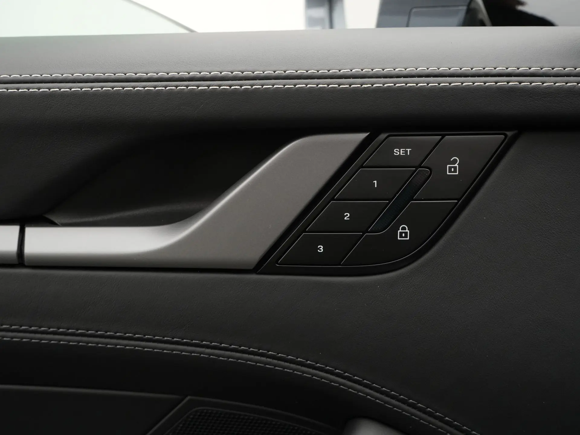 911 Carrera Cabriolet MJ2025