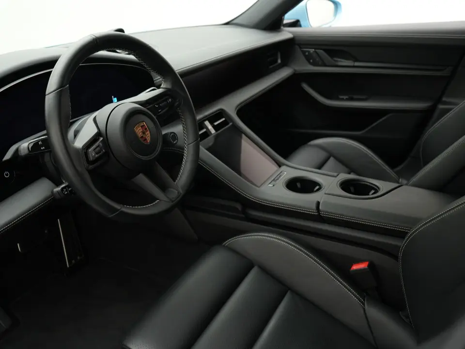 Taycan 4 Cross Turismo