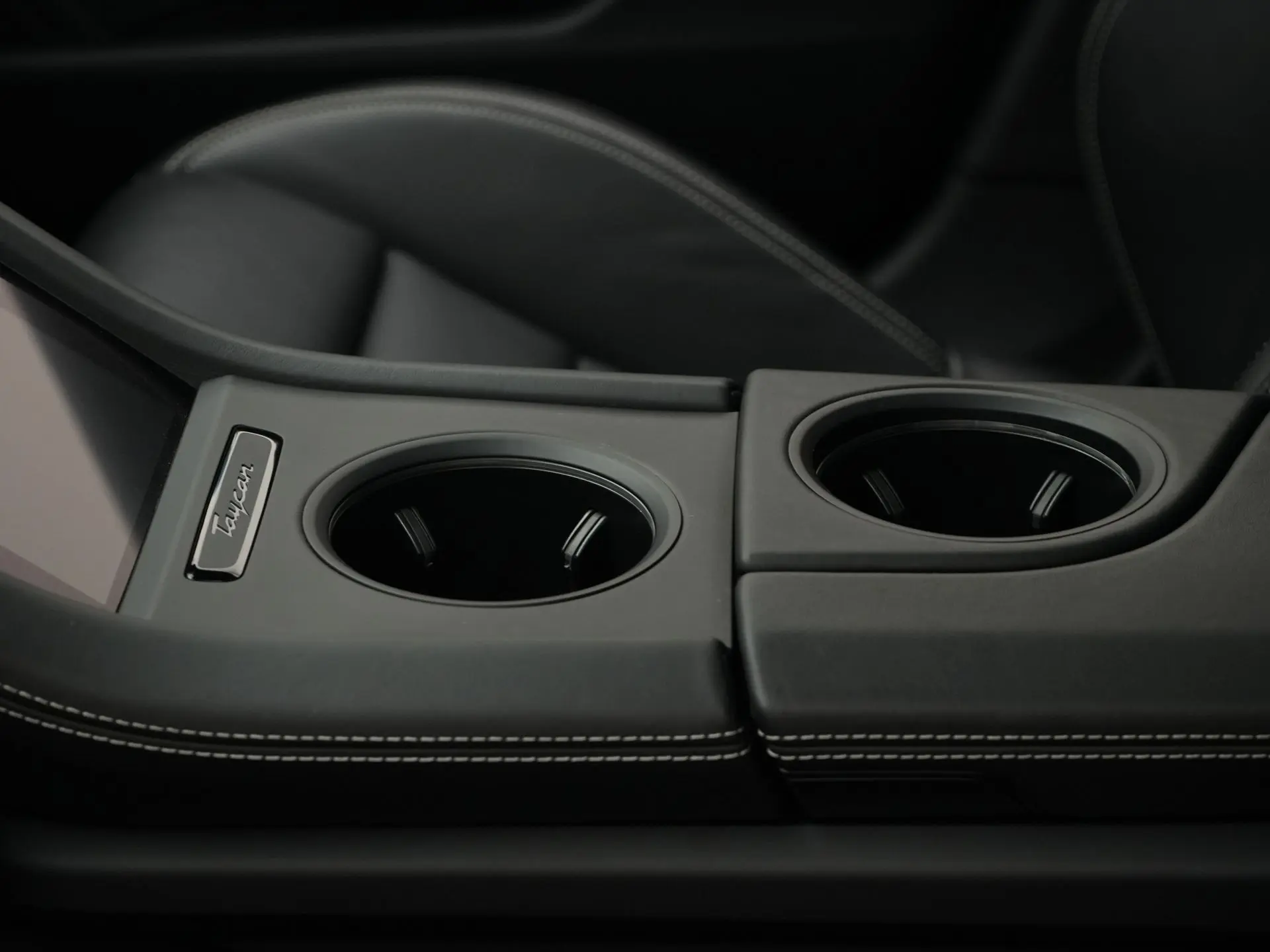 Taycan 4 Cross Turismo