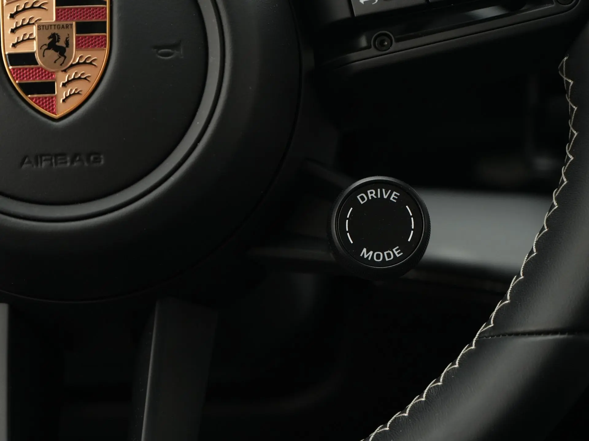 Taycan 4 Cross Turismo