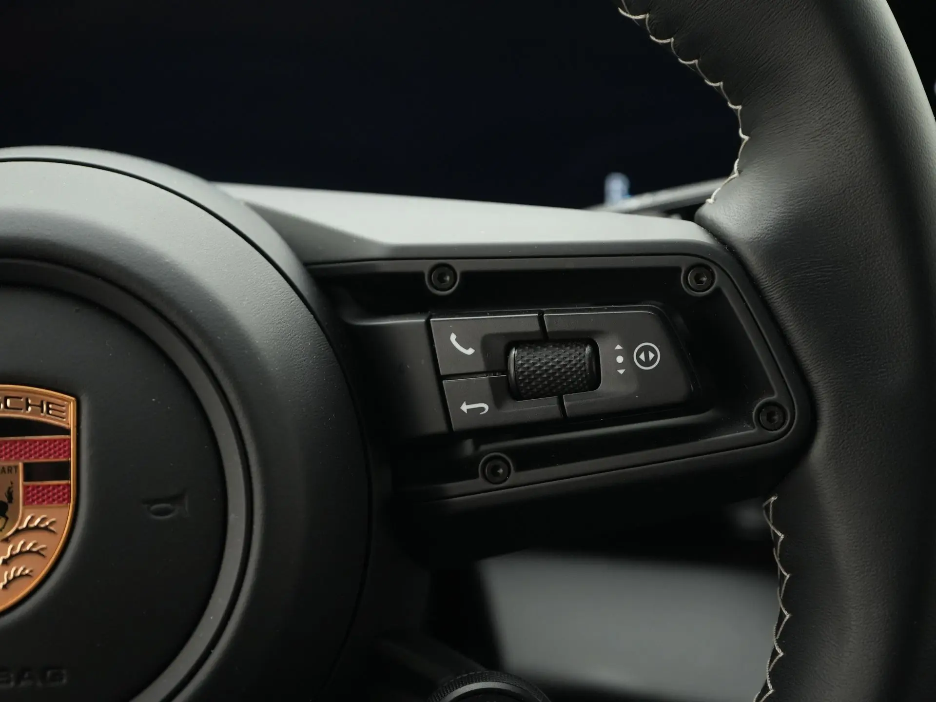 Taycan 4 Cross Turismo