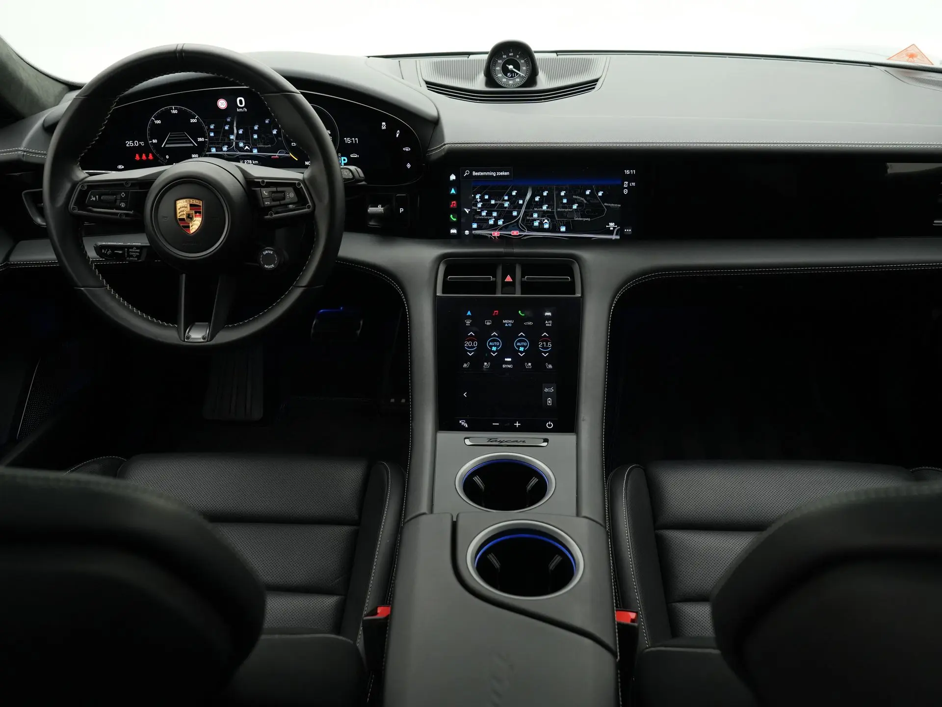 Taycan Turbo S Sport Turismo