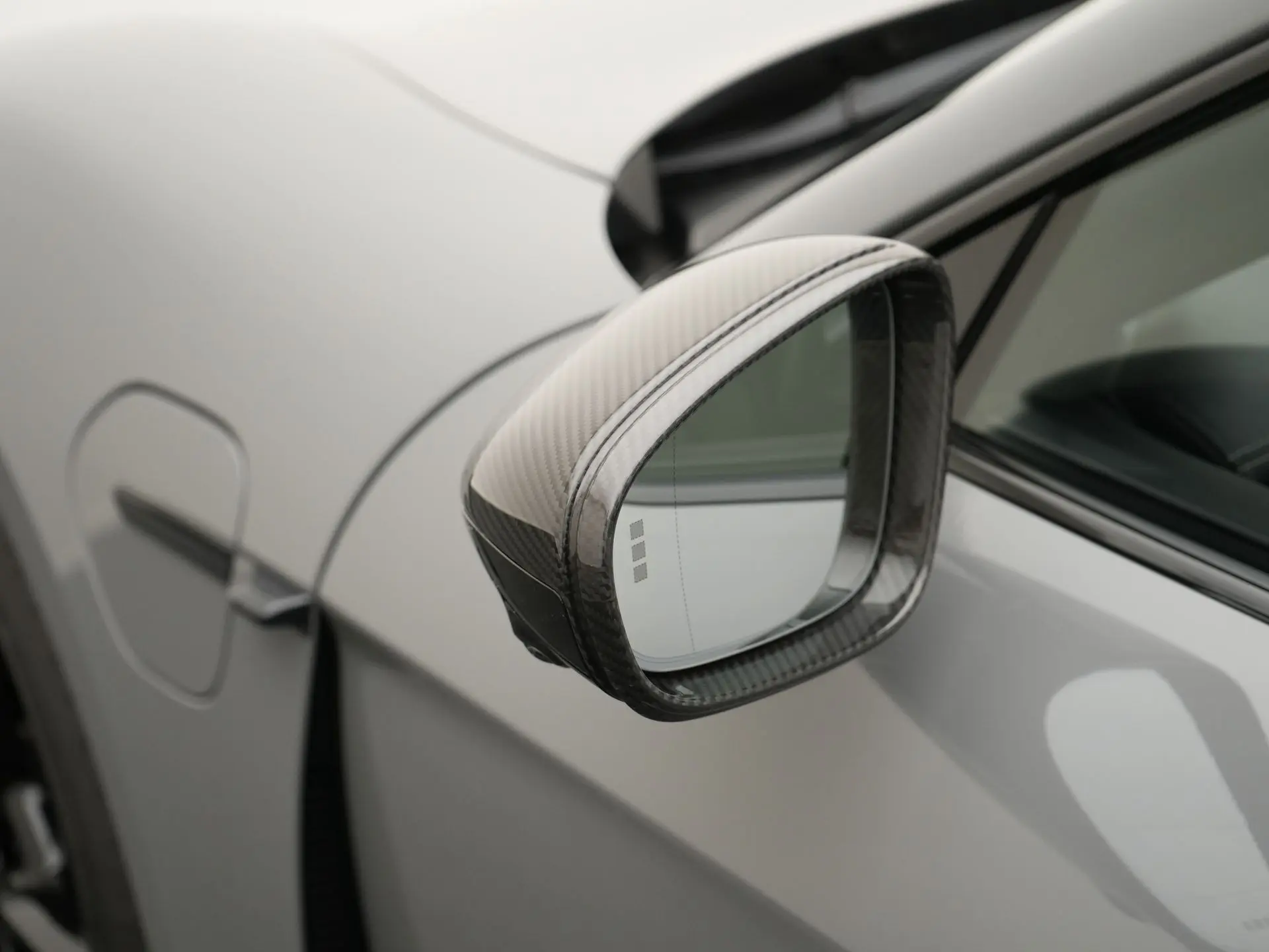 Taycan Turbo S Sport Turismo