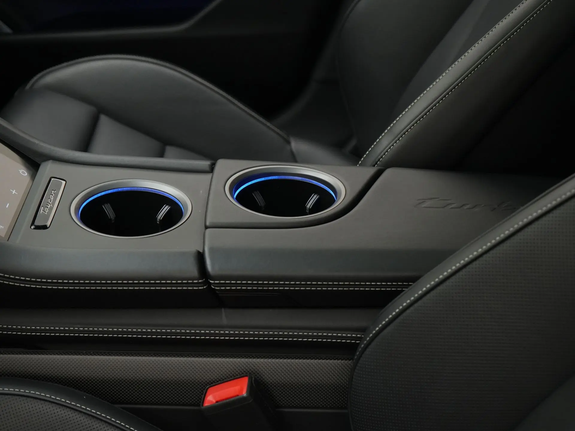 Taycan Turbo S Sport Turismo