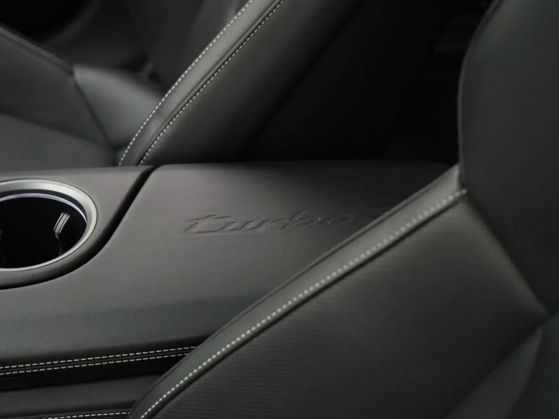 Taycan Turbo S Sport Turismo