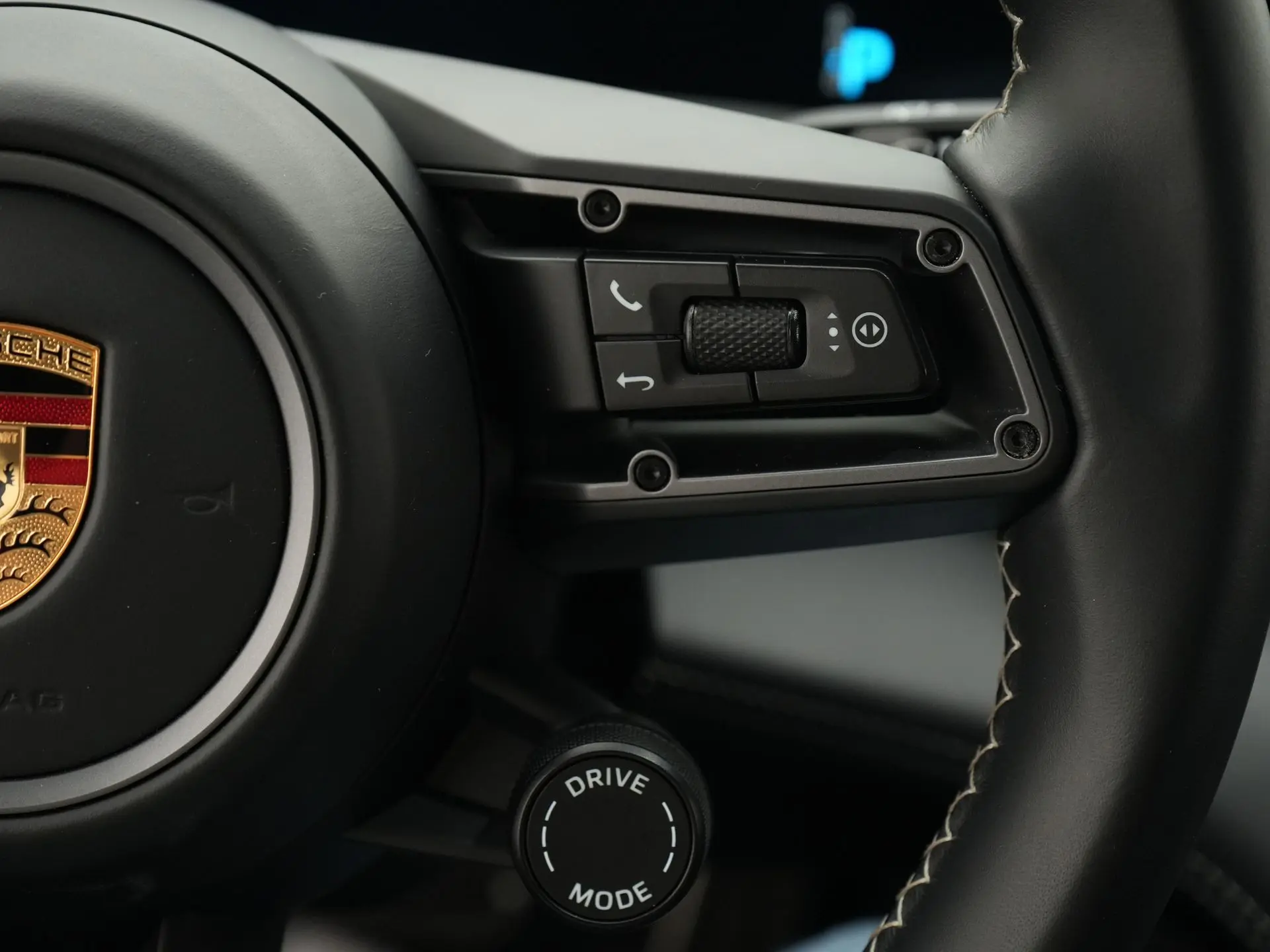 Taycan Turbo S Sport Turismo