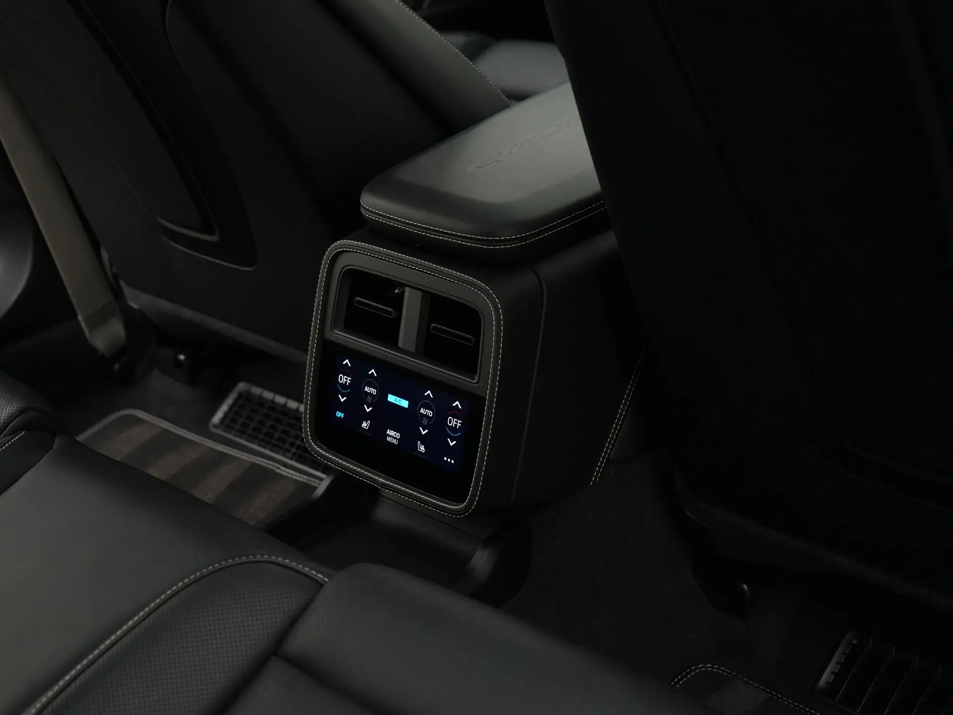 Taycan Turbo S Sport Turismo