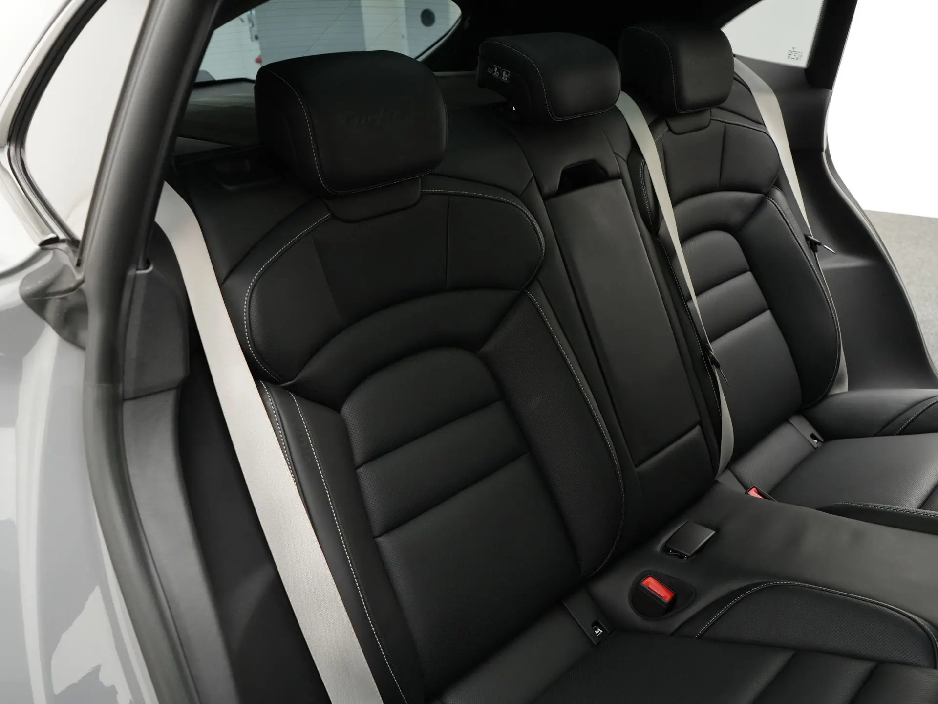 Taycan Turbo S Sport Turismo