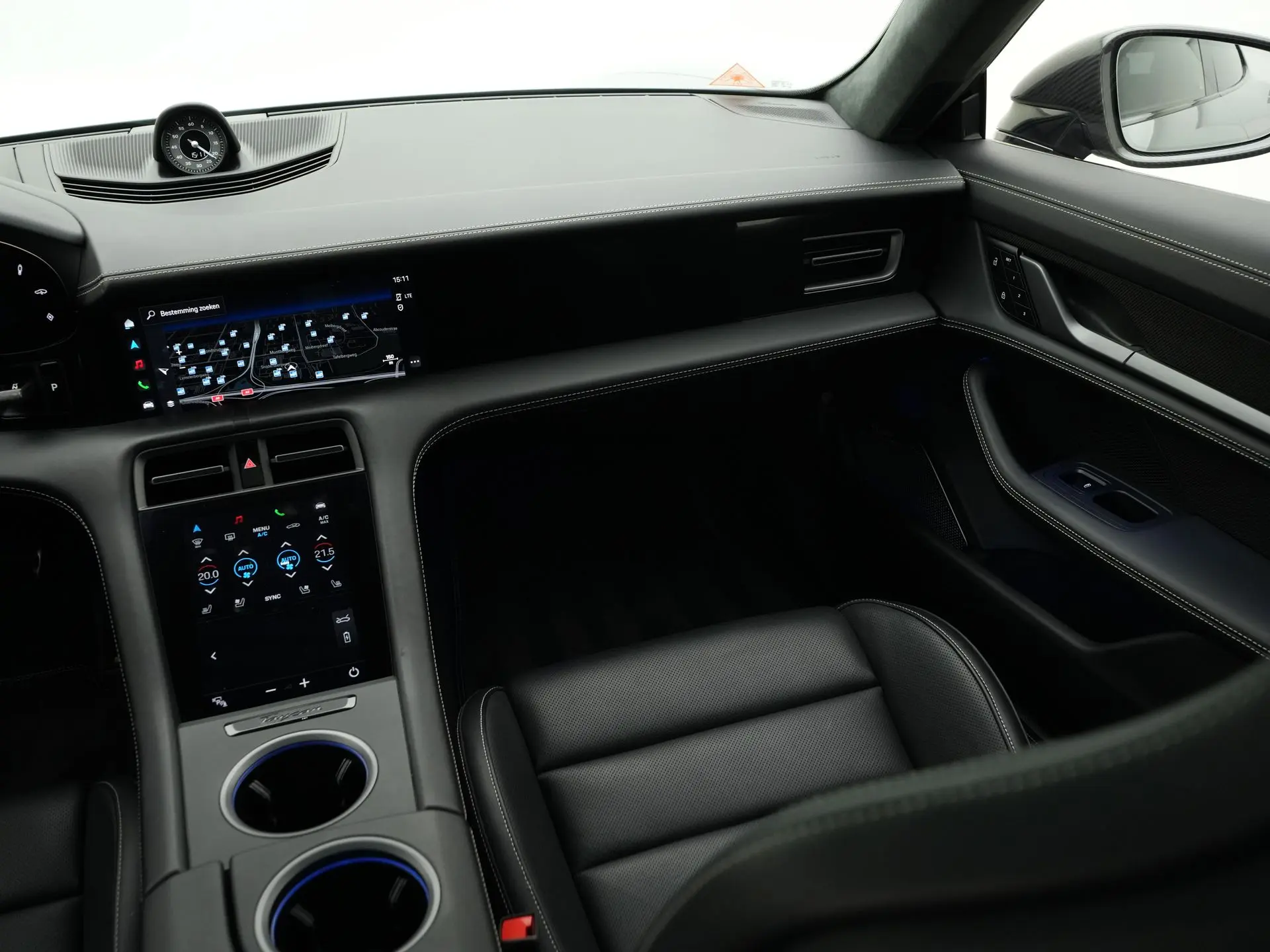 Taycan Turbo S Sport Turismo