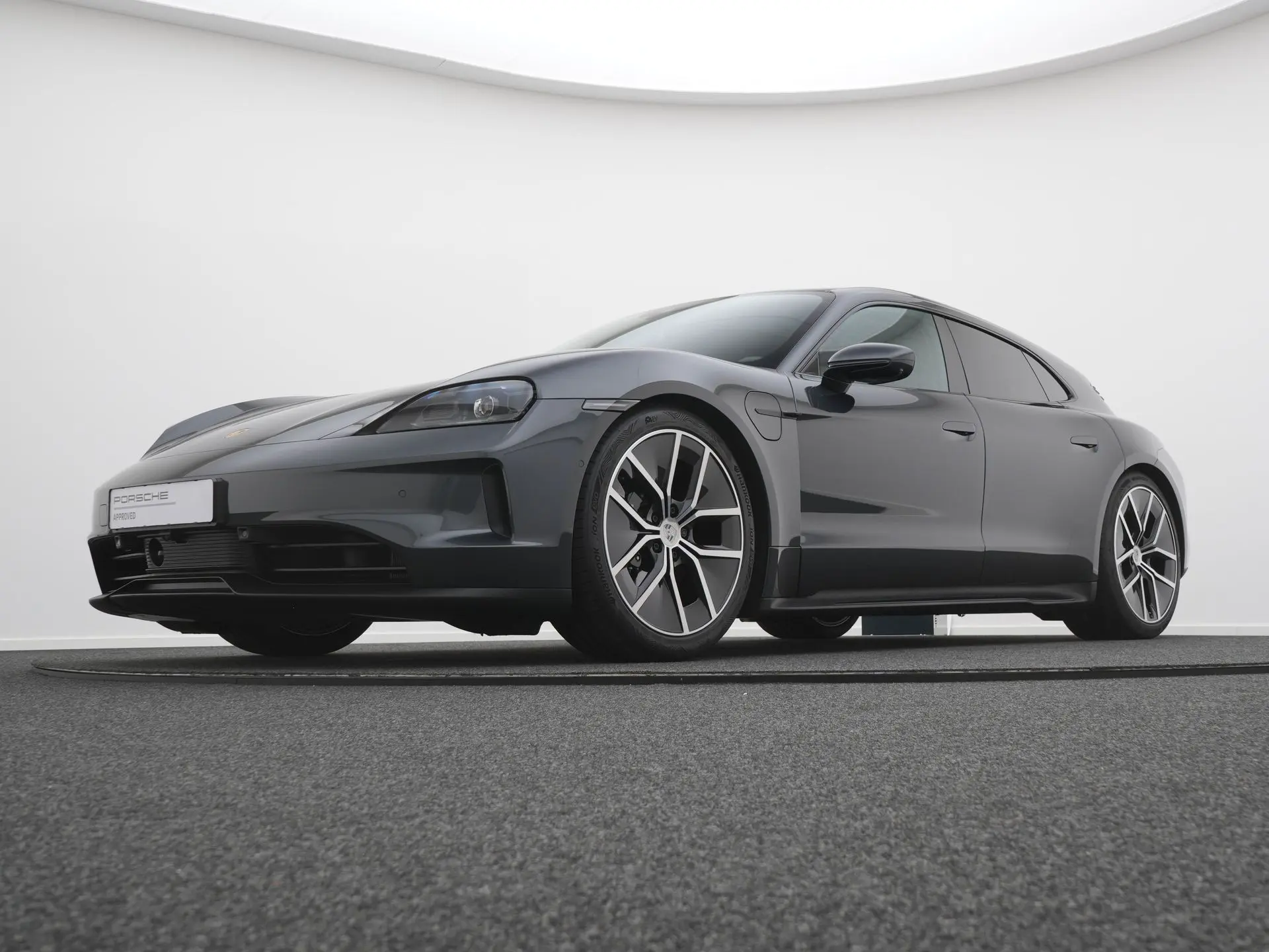 Taycan Sport Tursimo