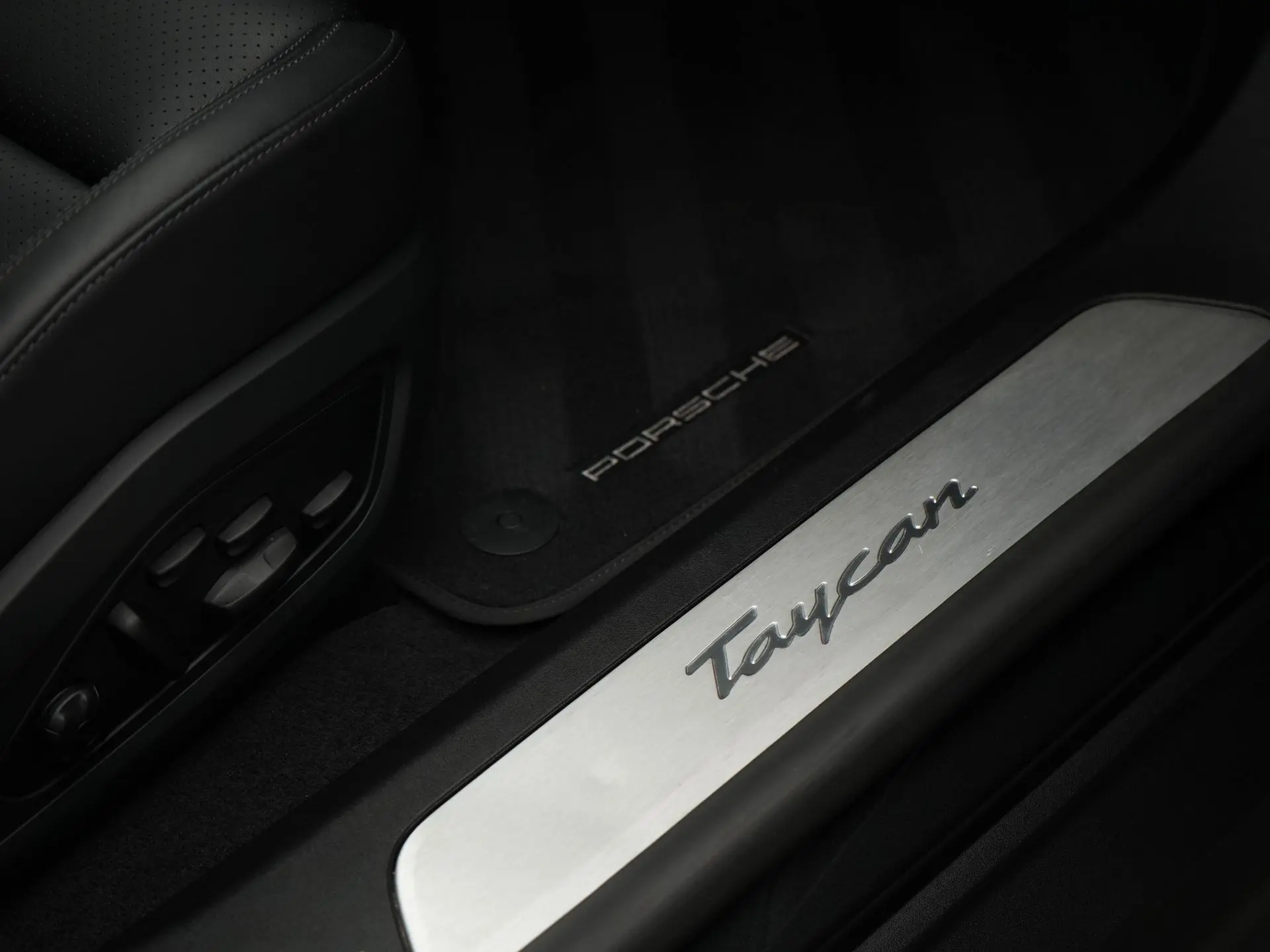 Taycan Sport Tursimo