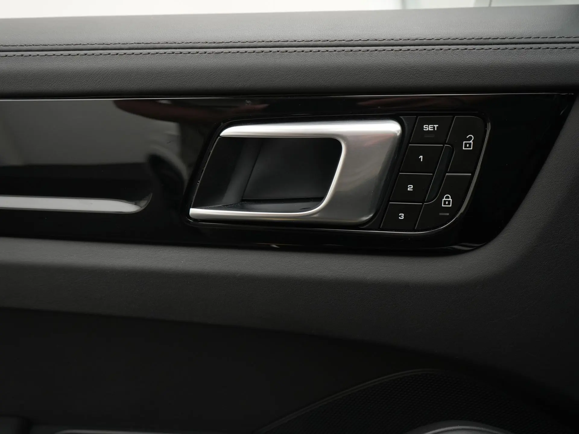 Cayenne E-Hybrid Platinum Edition