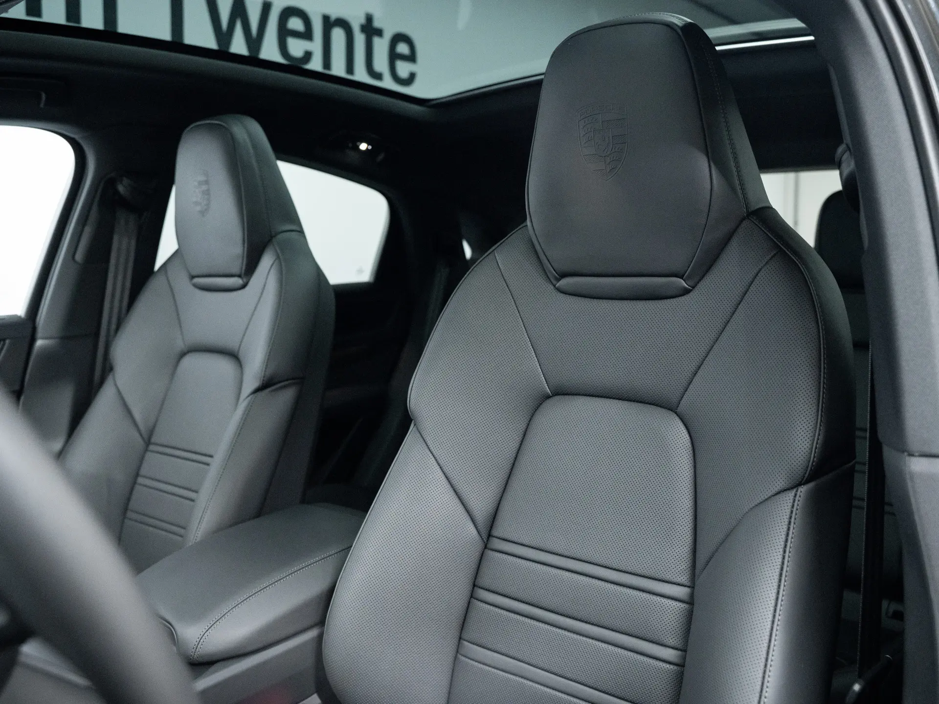 Cayenne E-Hybrid Black Edition Coupé