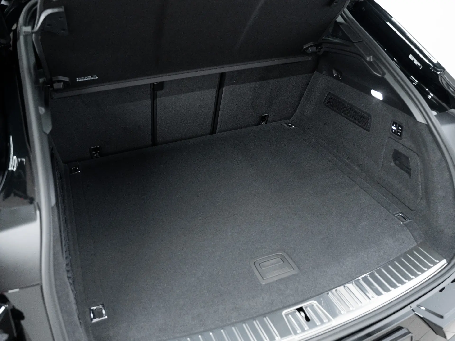 Cayenne E-Hybrid Black Edition Coupé