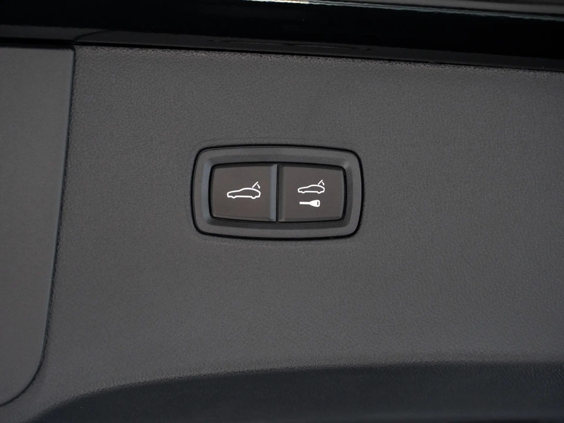 Cayenne E-Hybrid Black Edition Coupé