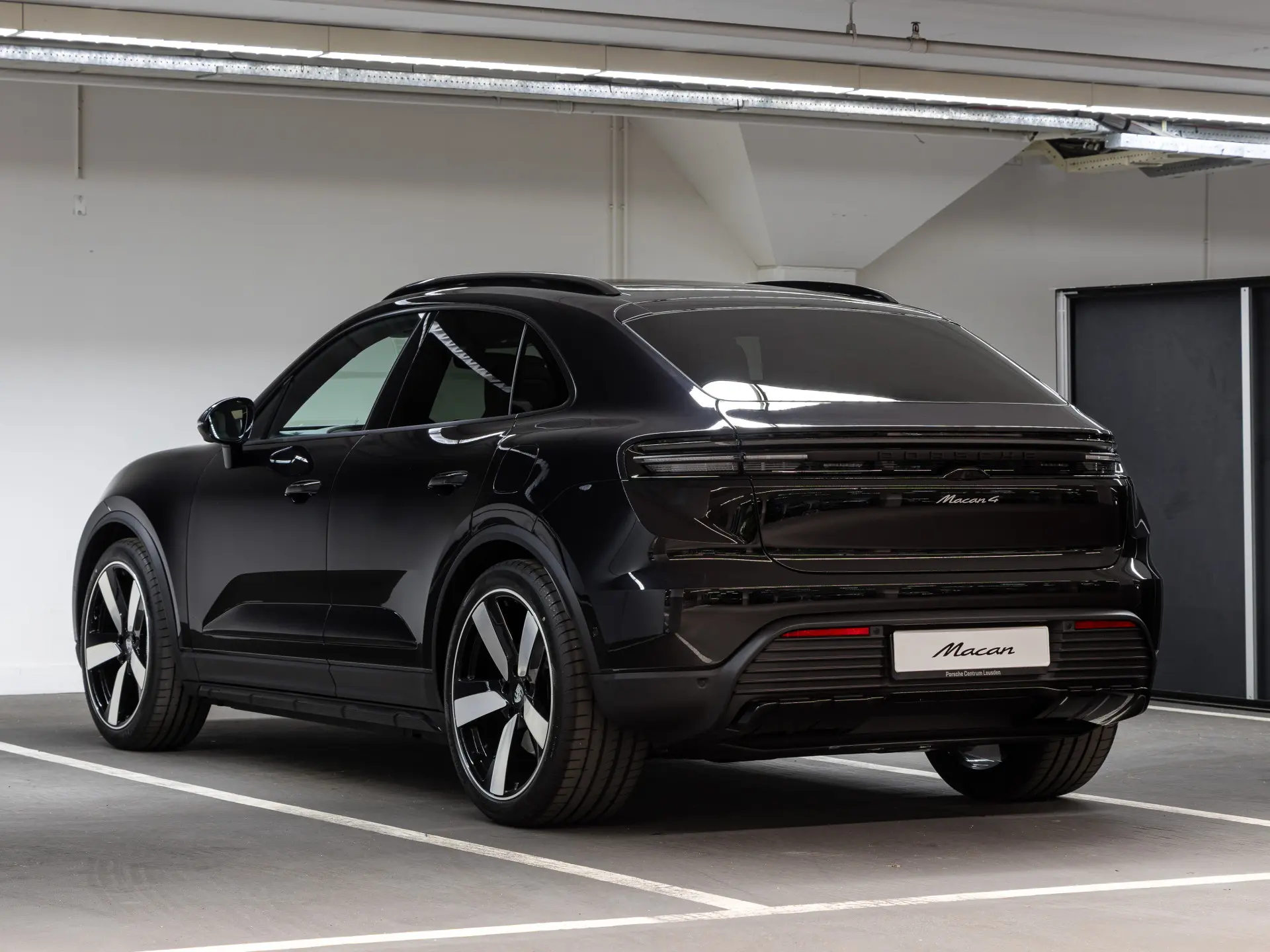 Macan 4