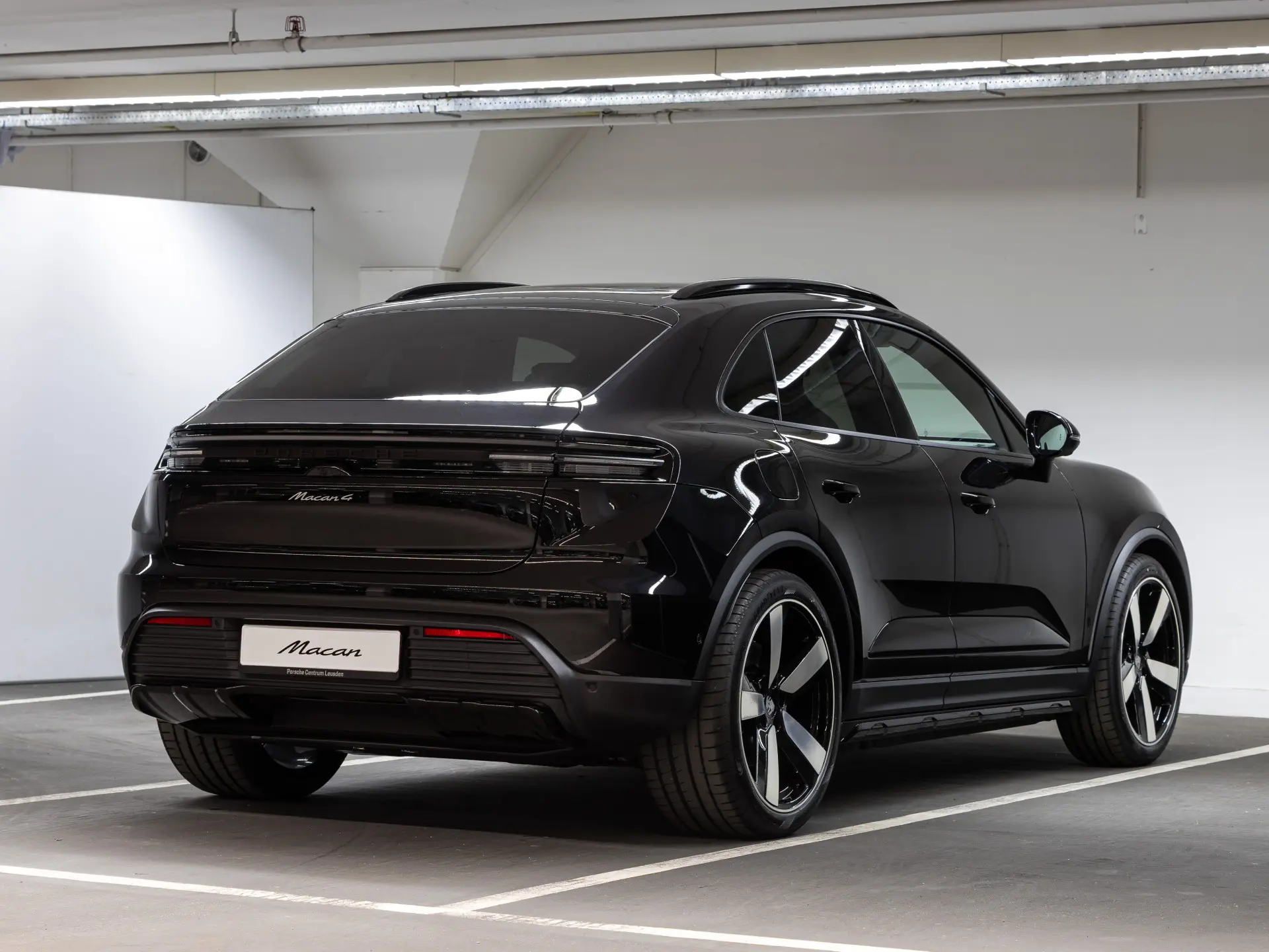 Macan 4