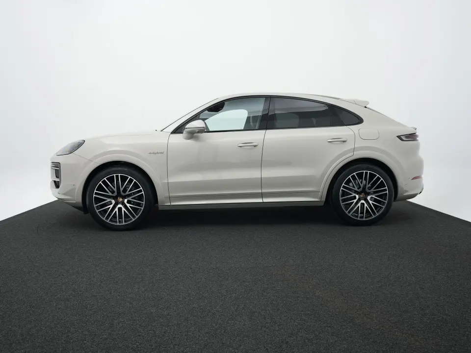 Porsche Cayenne E-Hybrid Black Edition Coupé