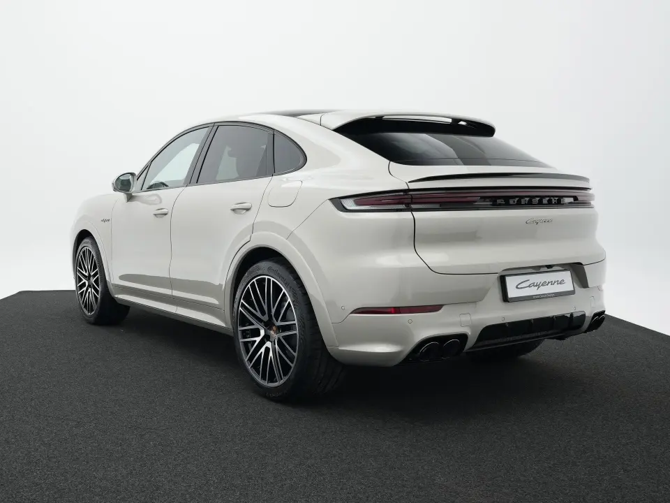 Porsche Cayenne E-Hybrid Black Edition Coupé
