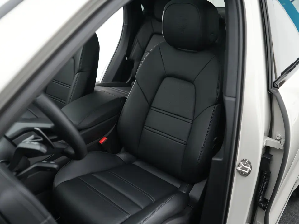 Cayenne E-Hybrid Black Edition Coupé