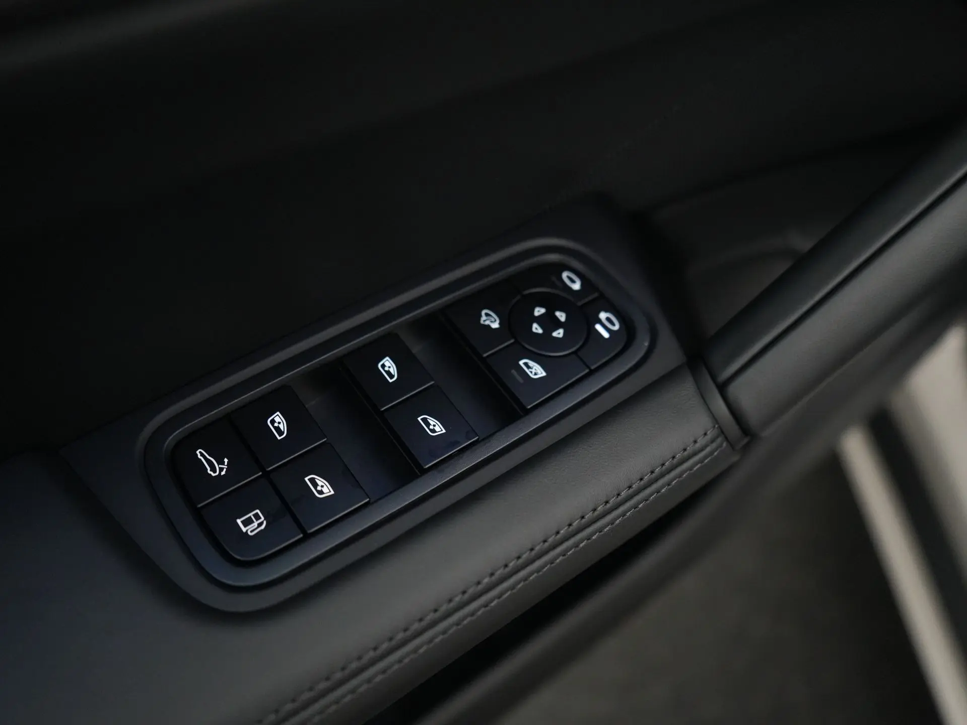 Cayenne E-Hybrid Black Edition Coupé