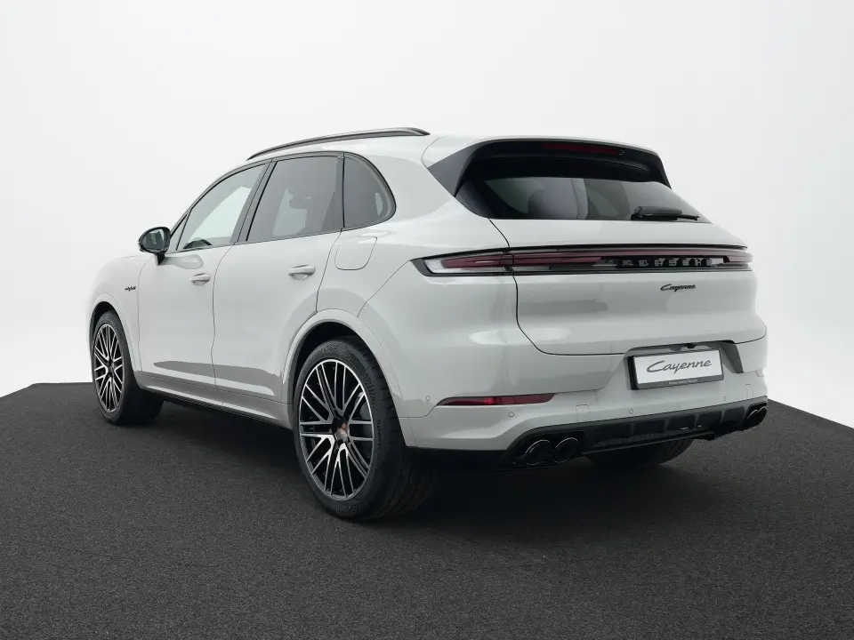 Porsche Cayenne E-Hybrid Black Edition