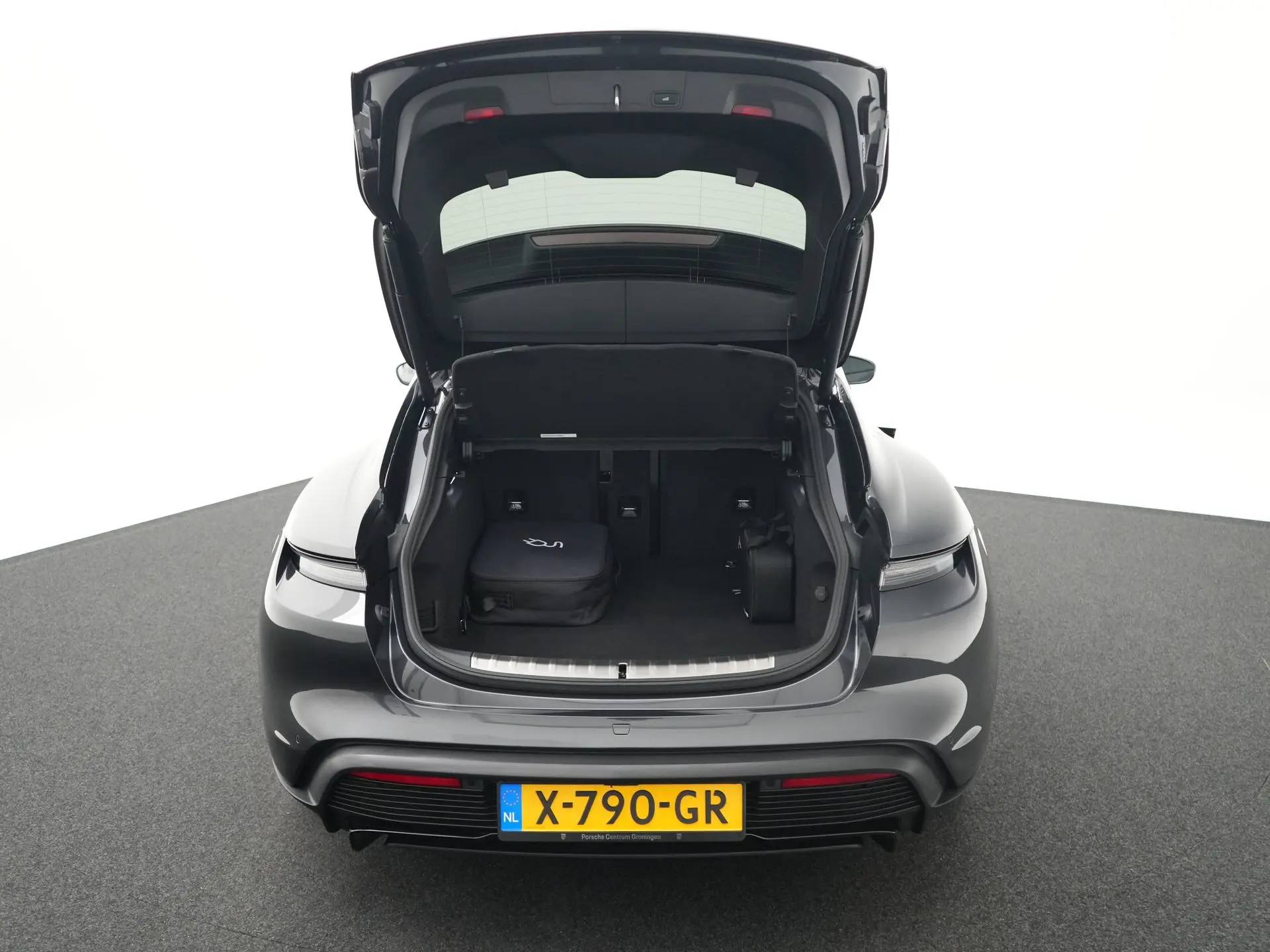 Taycan Sport Turismo GTS