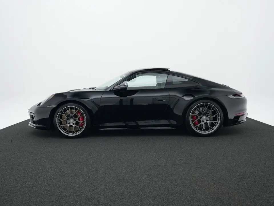 Porsche 911 Carrera 4 GTS
