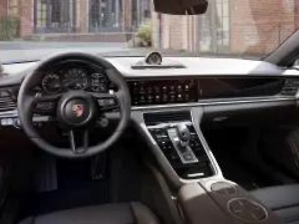 Panamera 4 E-Hybrid Sport Turismo Platinum Edition