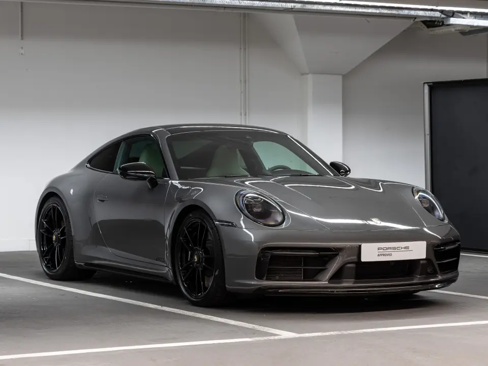 911 Carrera 4 GTS