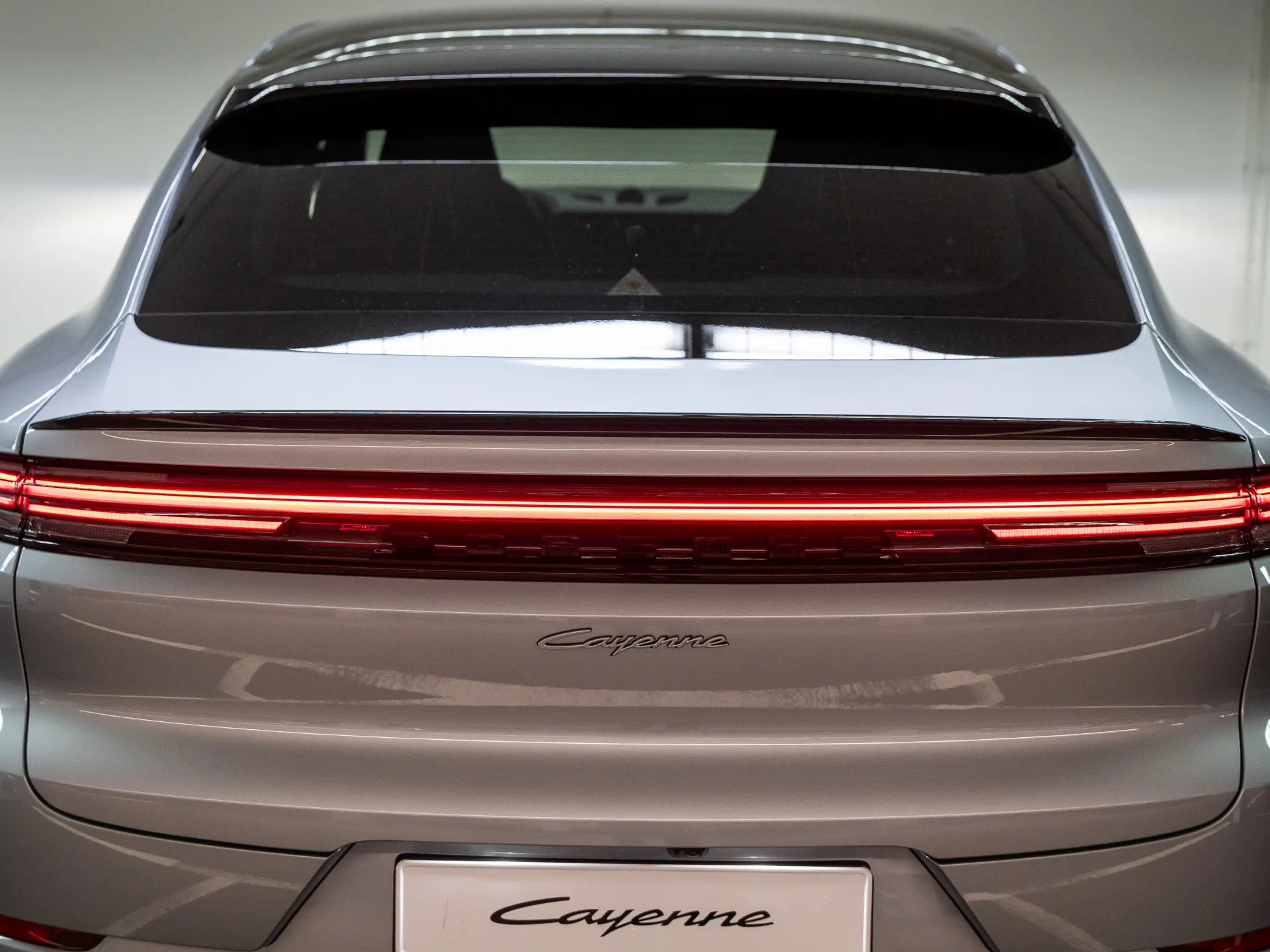 Cayenne E-Hybrid Black Edition Coupé