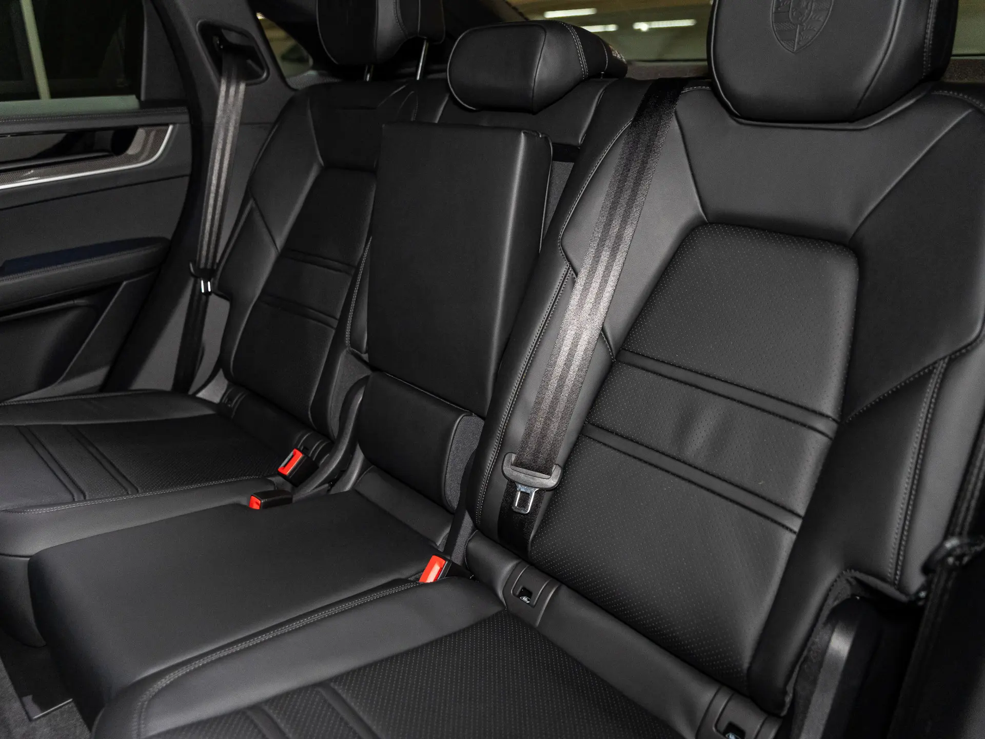 Cayenne E-Hybrid Black Edition Coupé