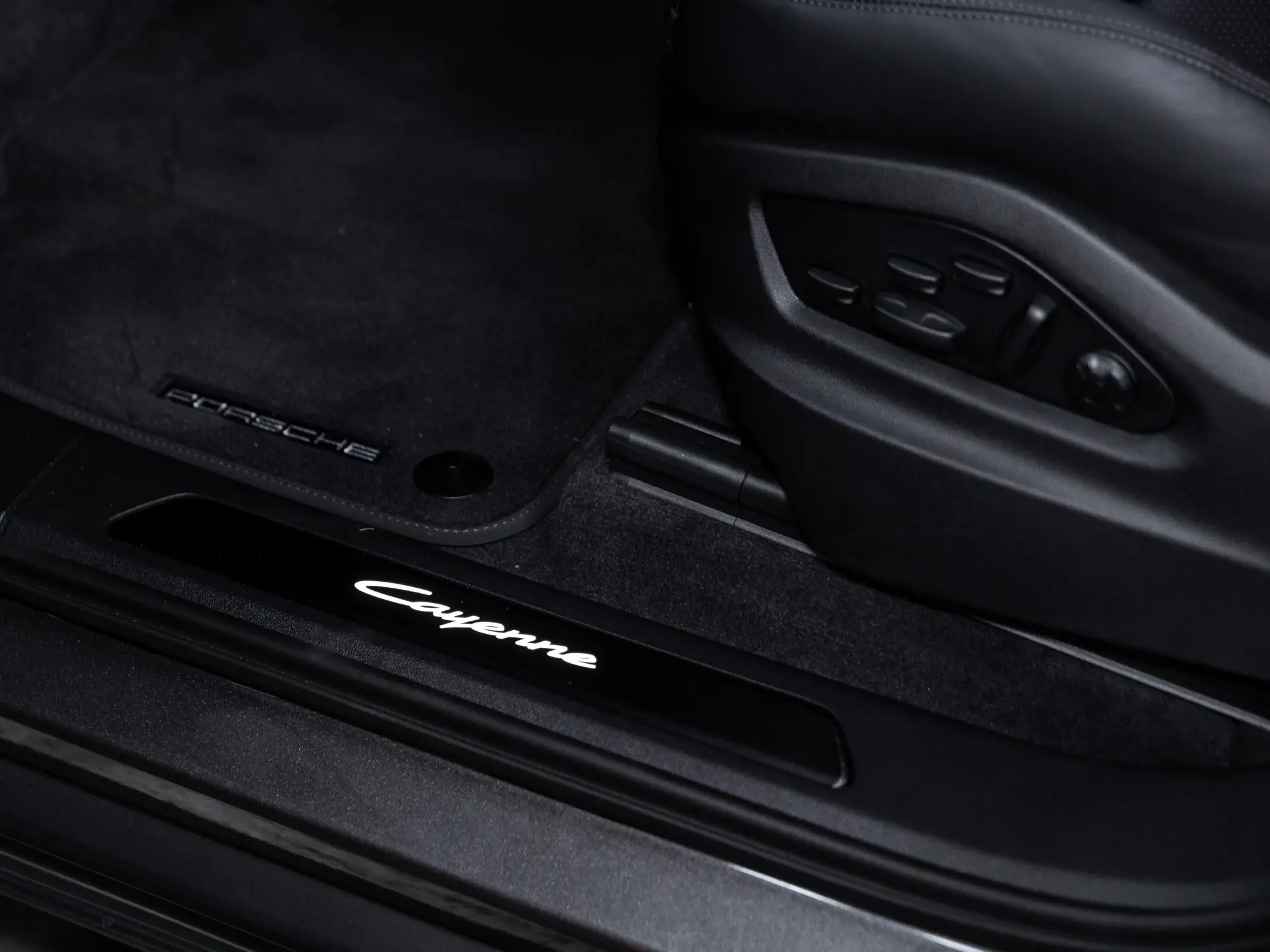 Cayenne E-Hybrid Black Edition Coupé