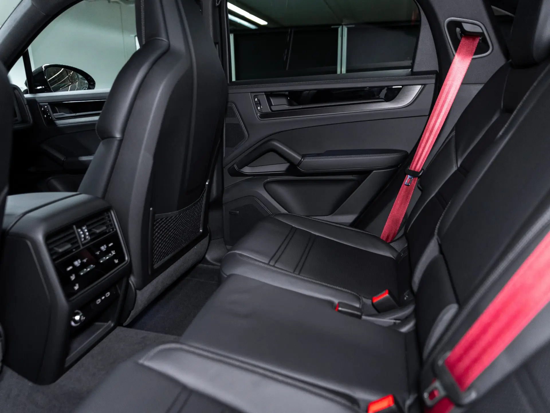 Cayenne E-Hybrid Black Edition Coupé