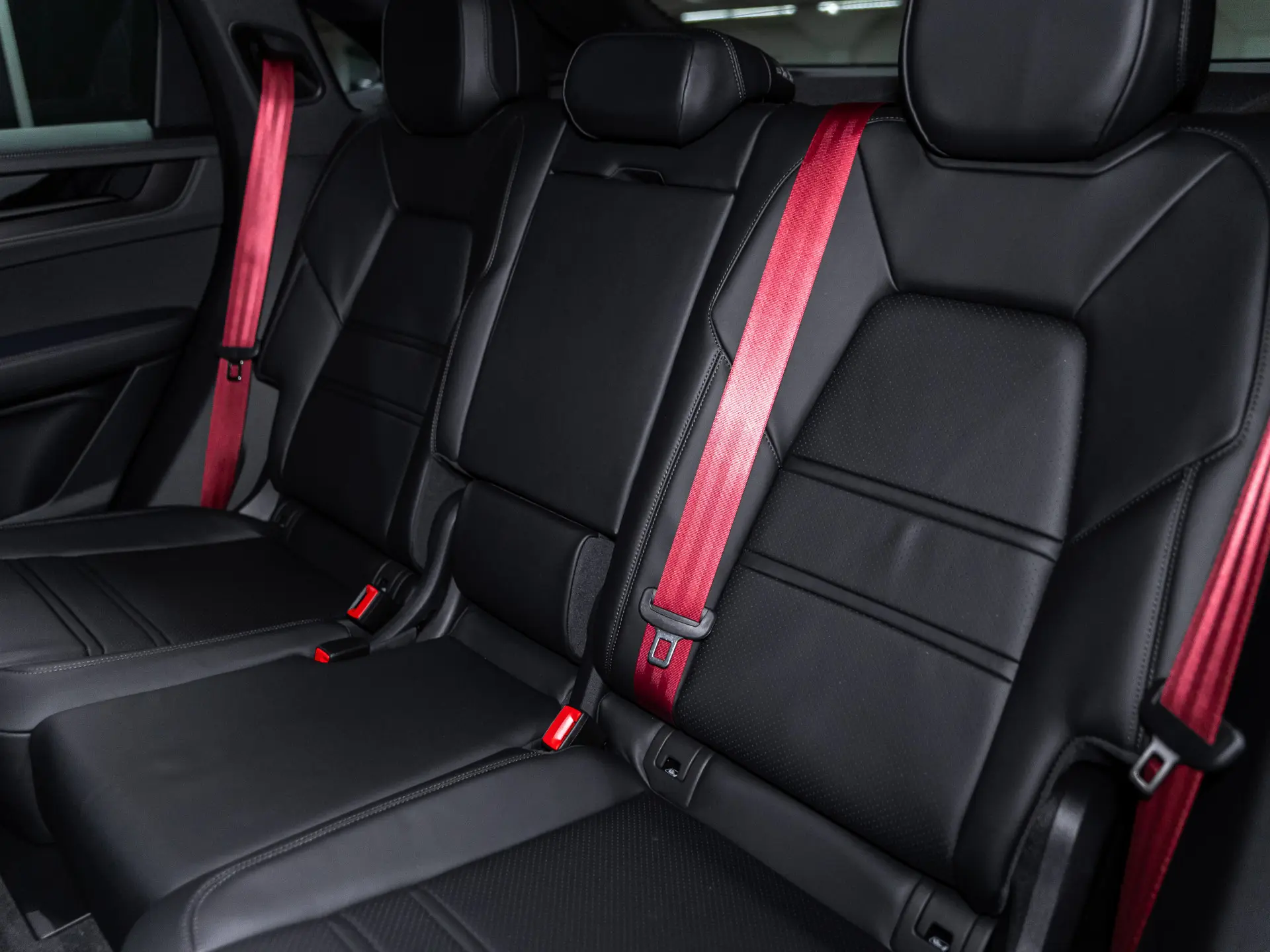 Cayenne E-Hybrid Black Edition Coupé