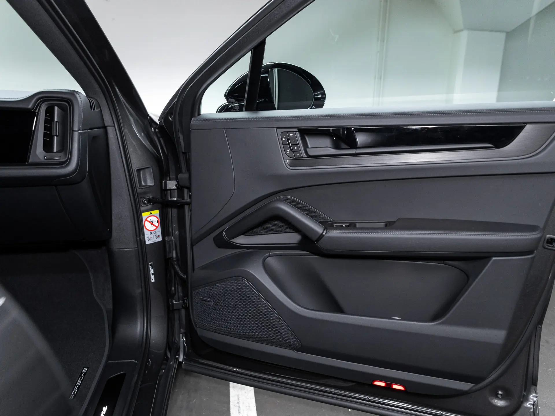 Cayenne E-Hybrid Black Edition Coupé