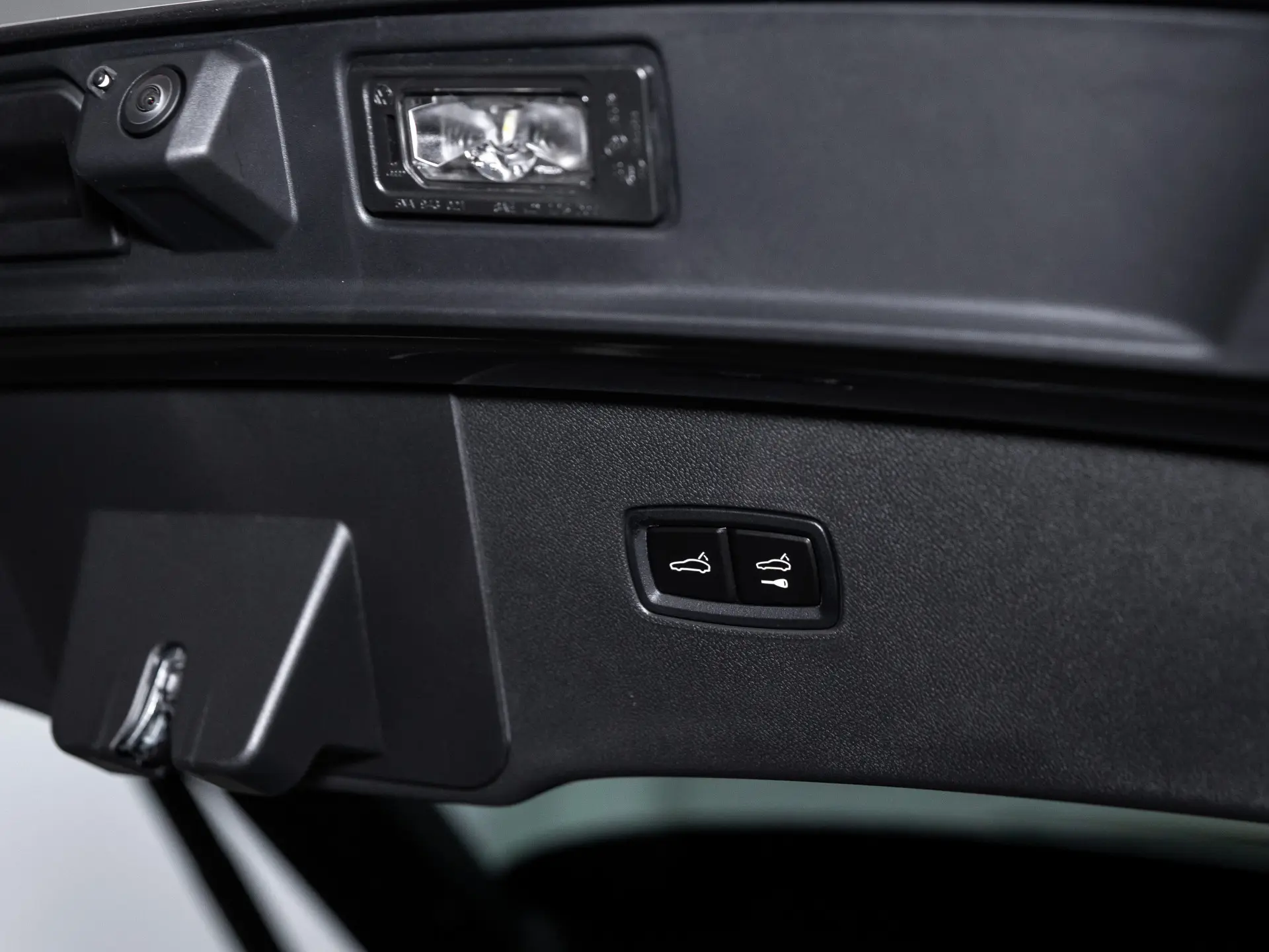 Cayenne E-Hybrid Black Edition Coupé