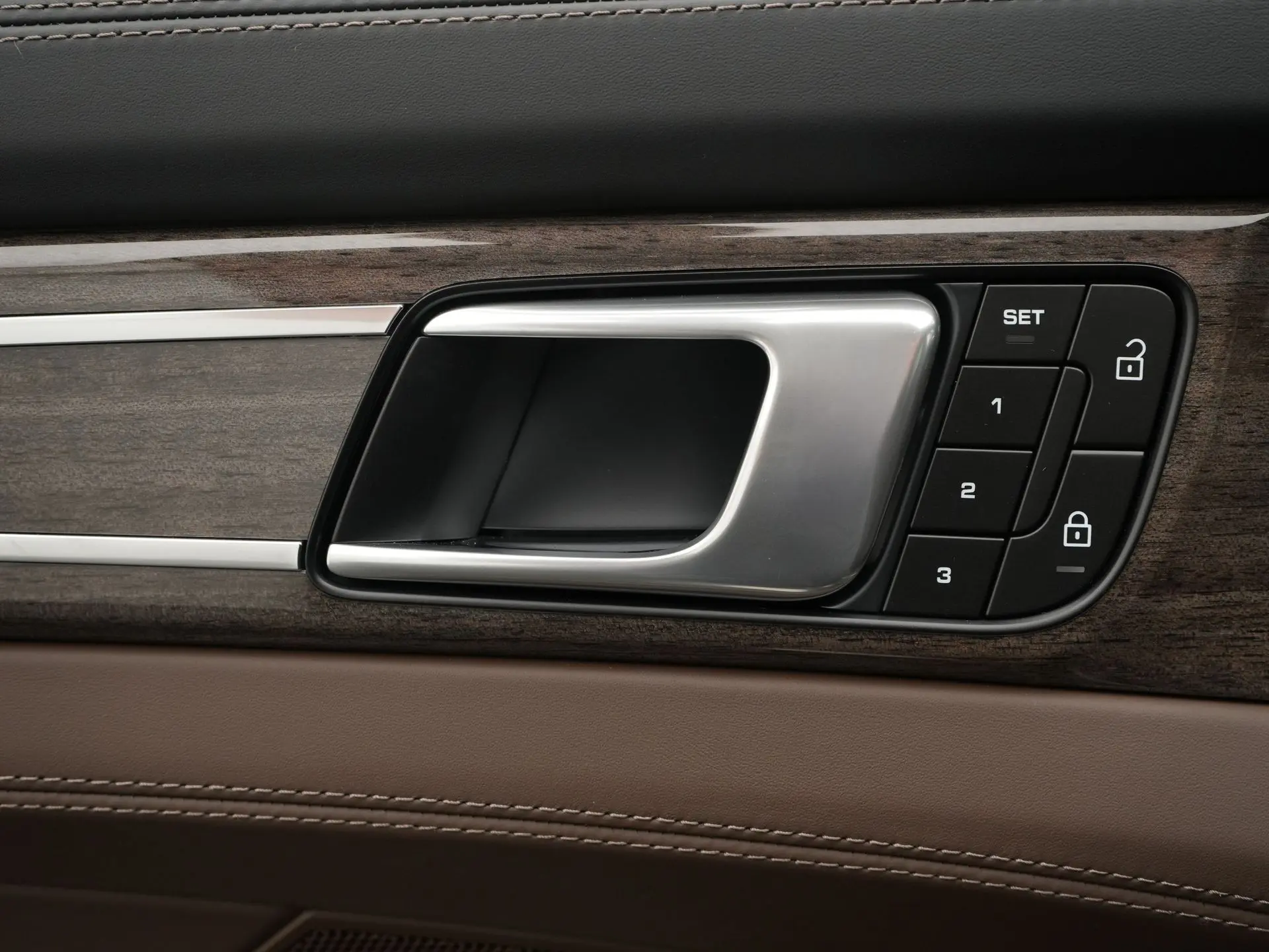 Panamera 4 E-Hybrid Sport Turismo Platinum Edition