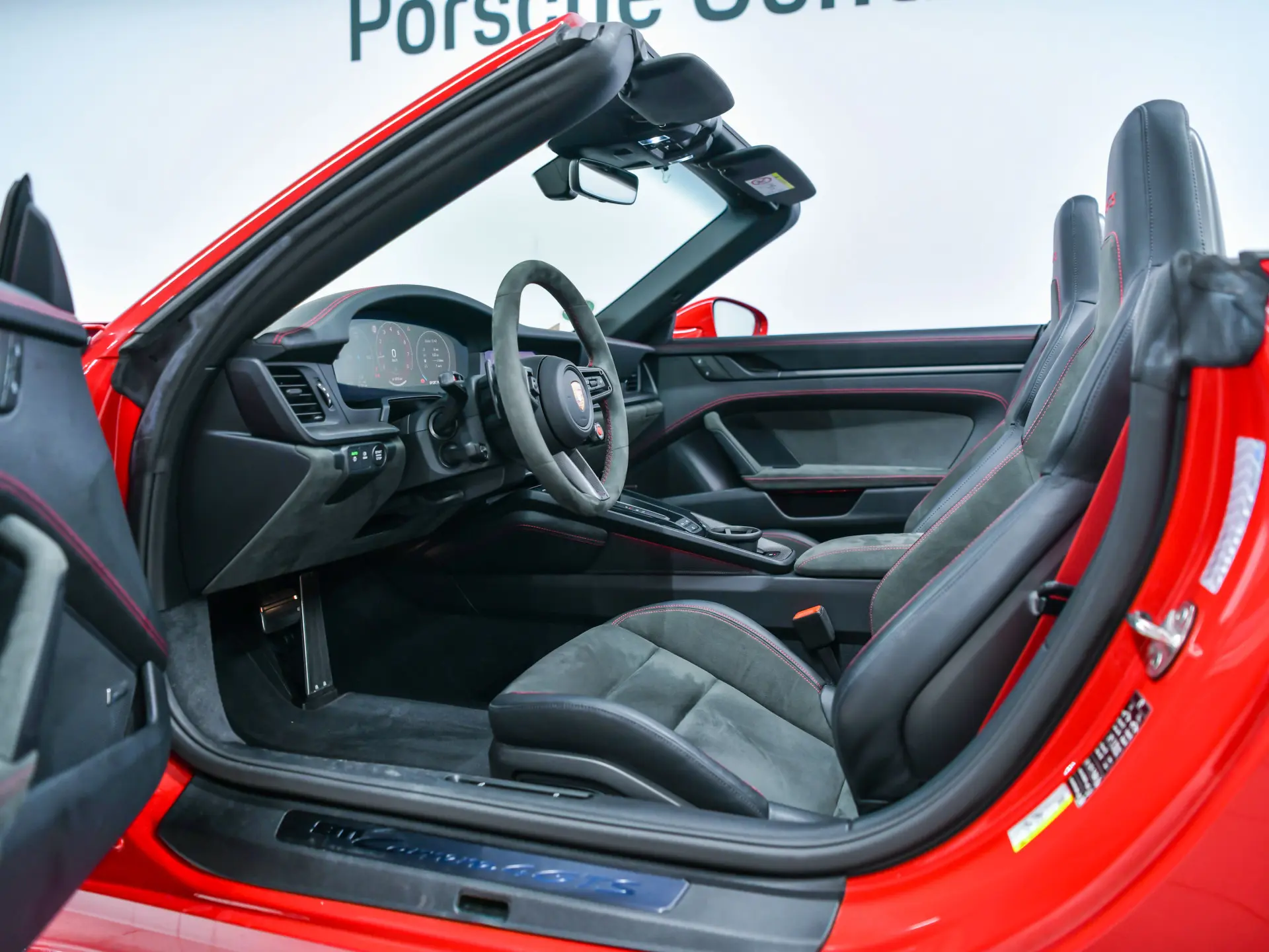 911 Carrera 4 GTS Cabriolet