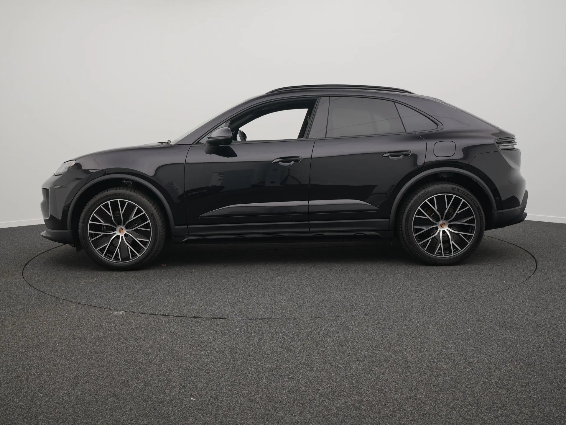Macan 4