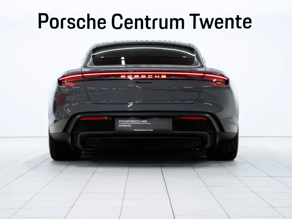 Taycan Black Edition