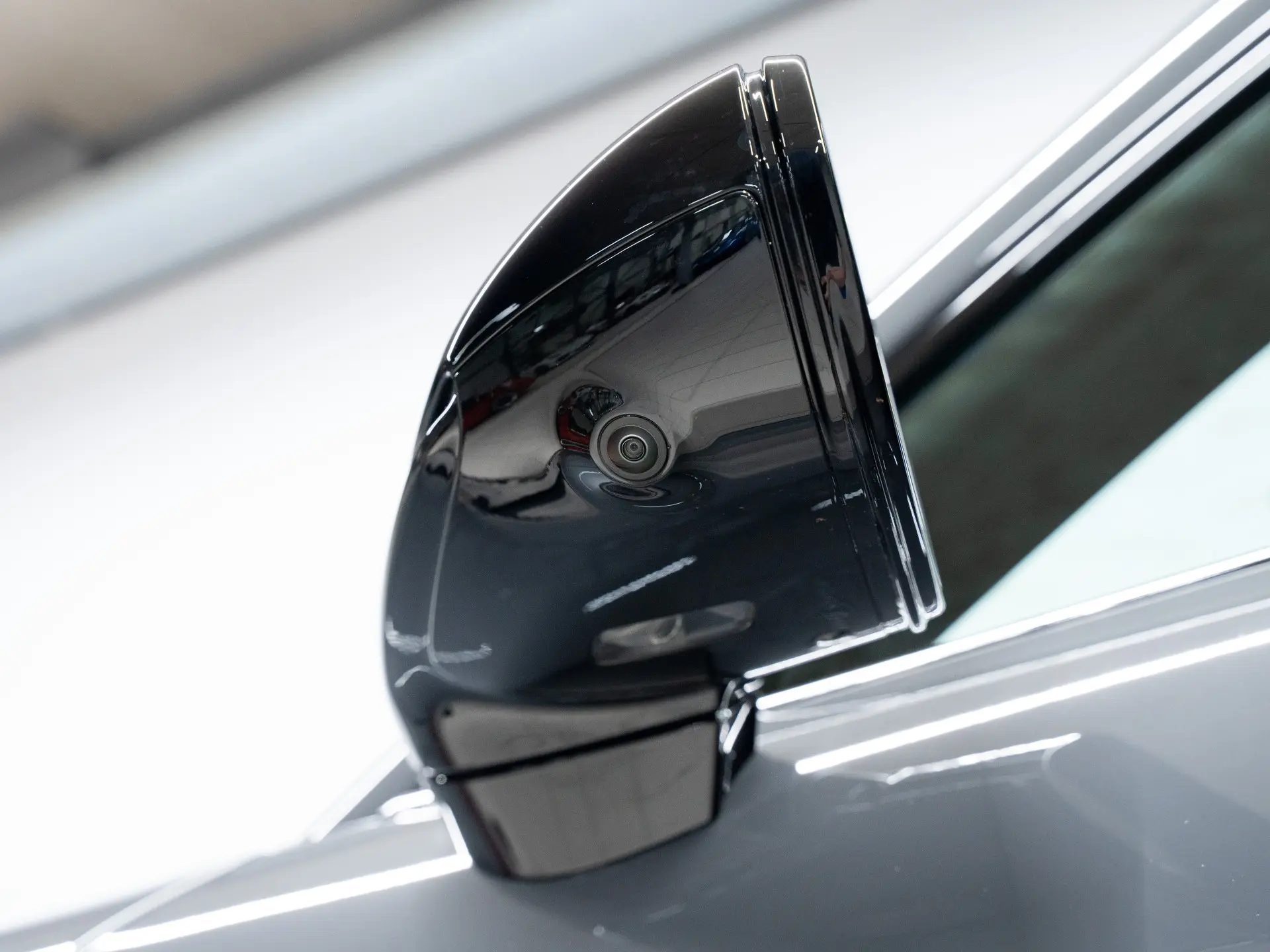 Taycan Black Edition