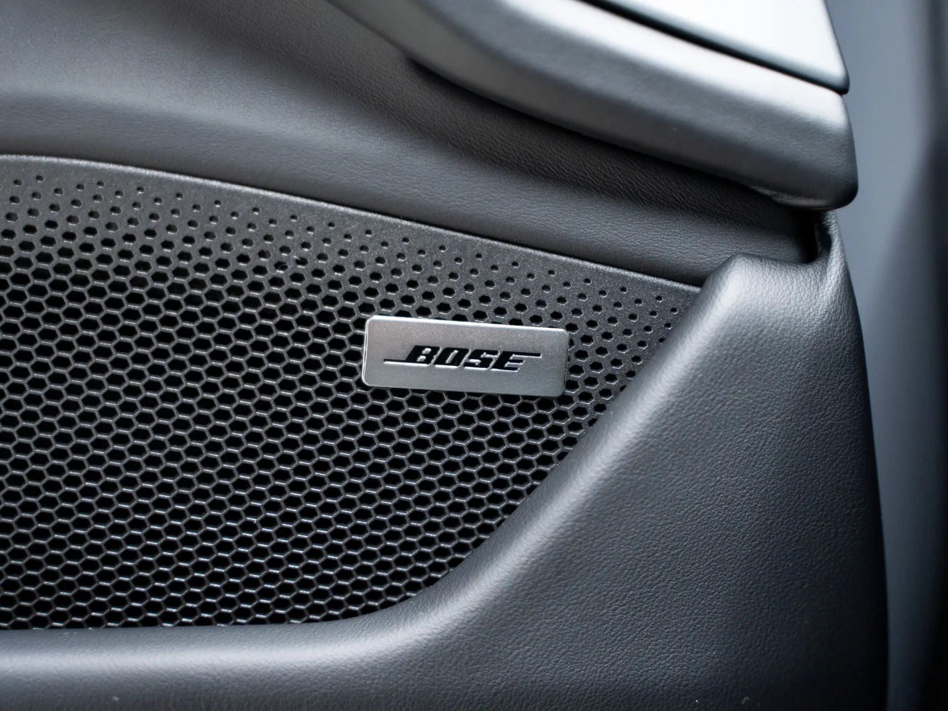 Taycan Black Edition