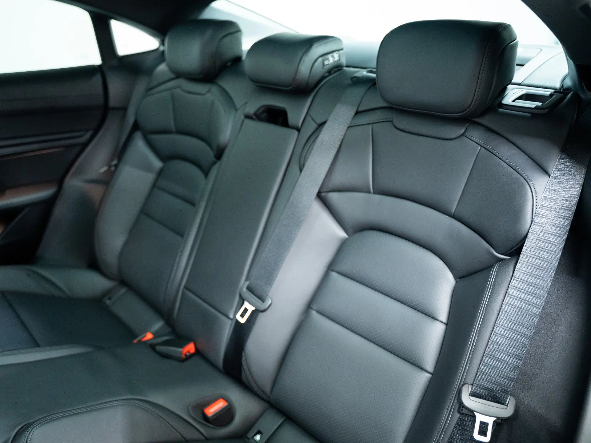 Taycan Black Edition